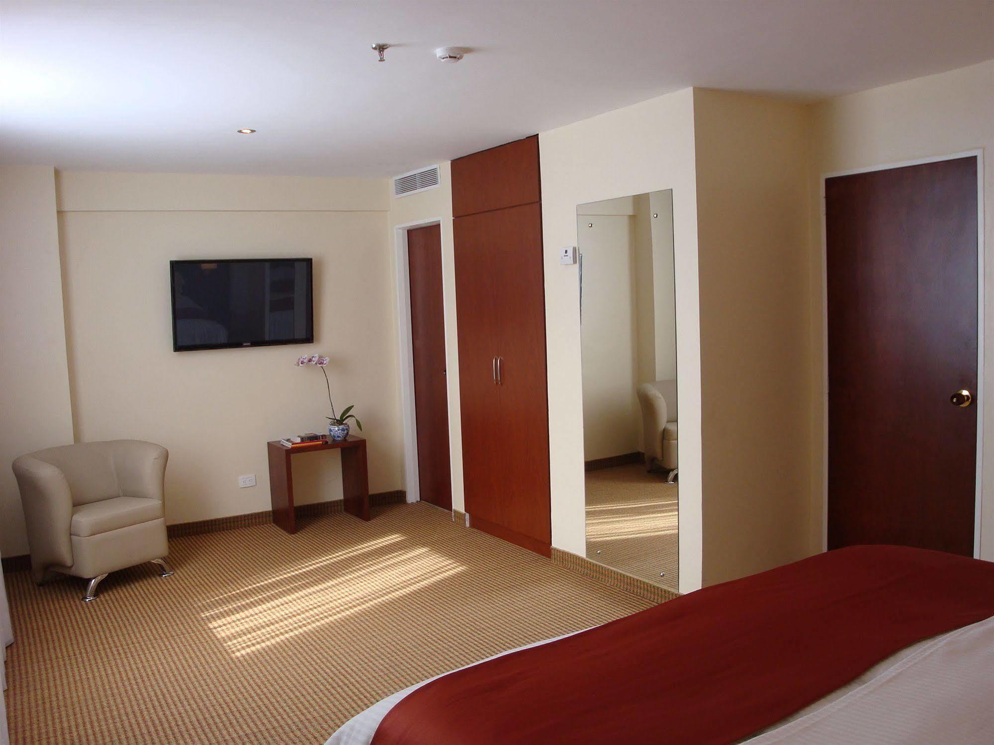 Hotel Continental Altamira à Caracas Extérieur photo